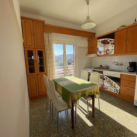 Mpanos Sea Apartment 2 Loutra Elenis Exterior foto
