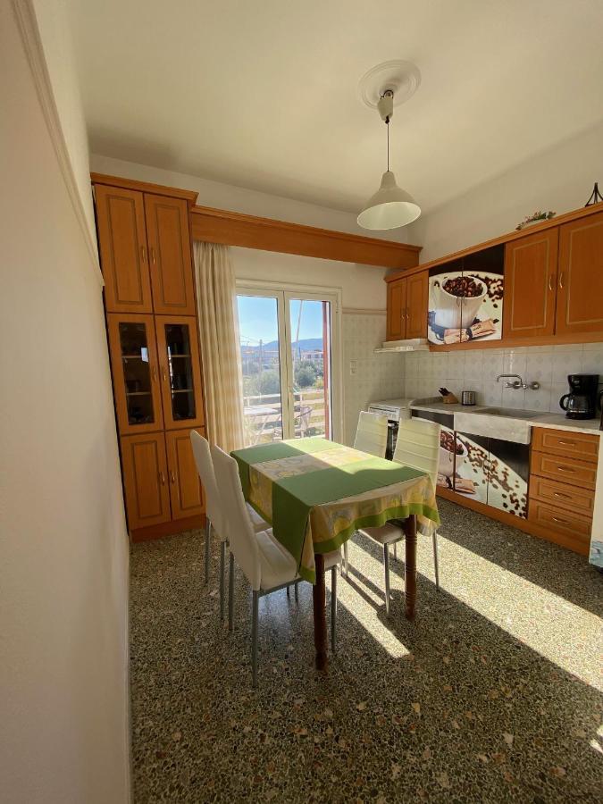 Mpanos Sea Apartment 2 Loutra Elenis Exterior foto