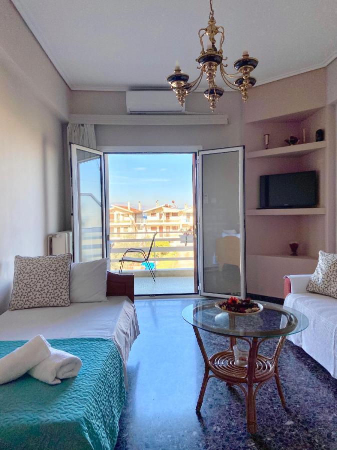 Mpanos Sea Apartment 2 Loutra Elenis Exterior foto